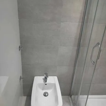 Ocean Sunset Bristol Apartment *